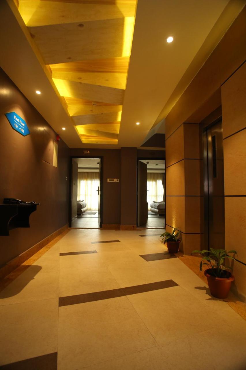 Hotel White Himal Pokhara Extérieur photo