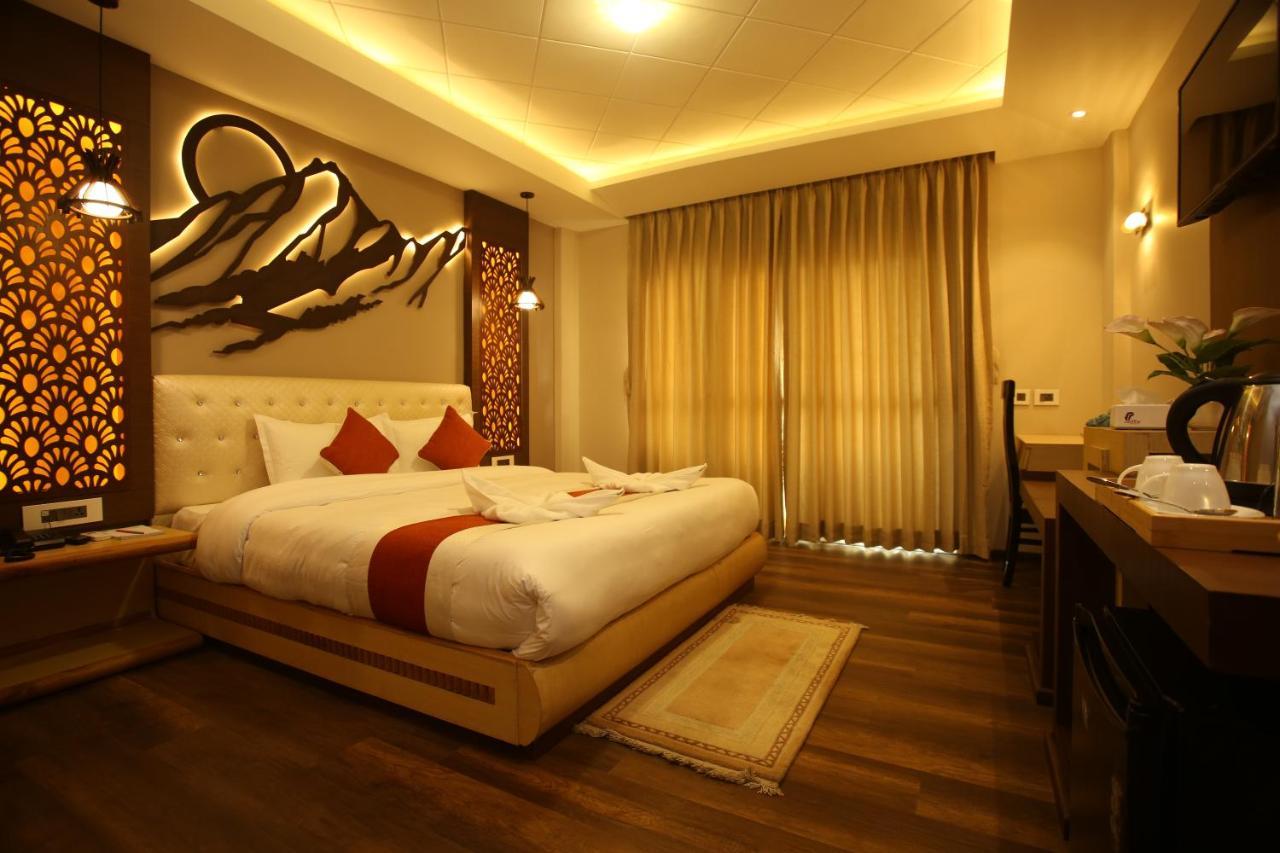 Hotel White Himal Pokhara Extérieur photo