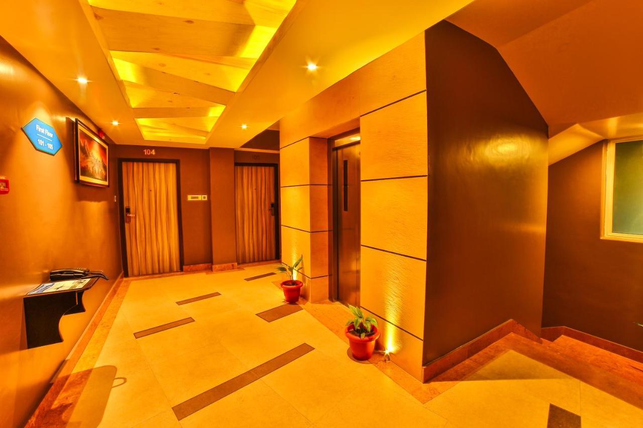 Hotel White Himal Pokhara Extérieur photo