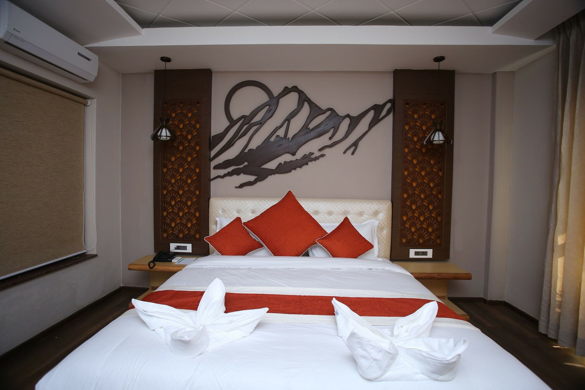 Hotel White Himal Pokhara Extérieur photo
